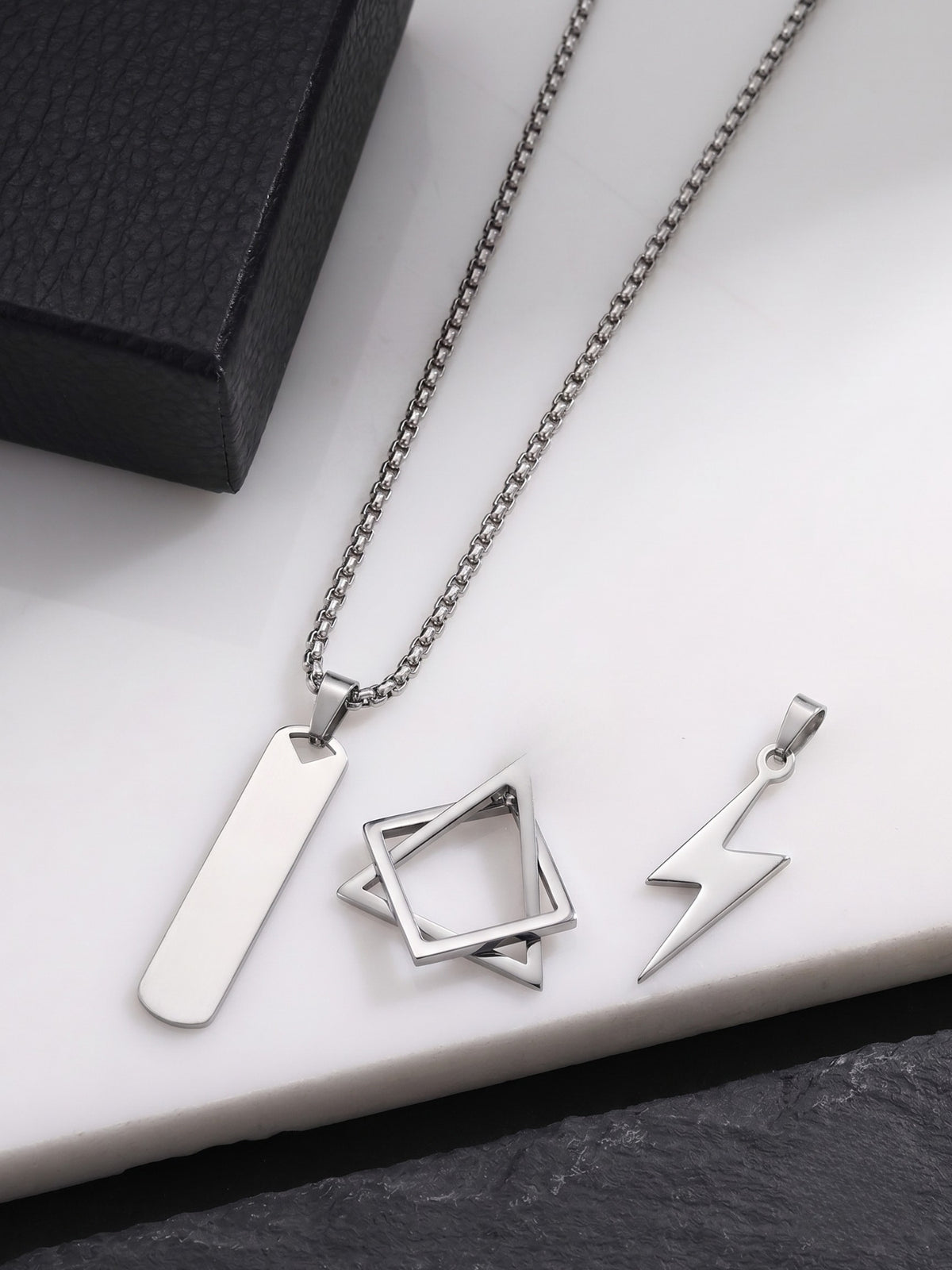 Chain With 3 Pendants