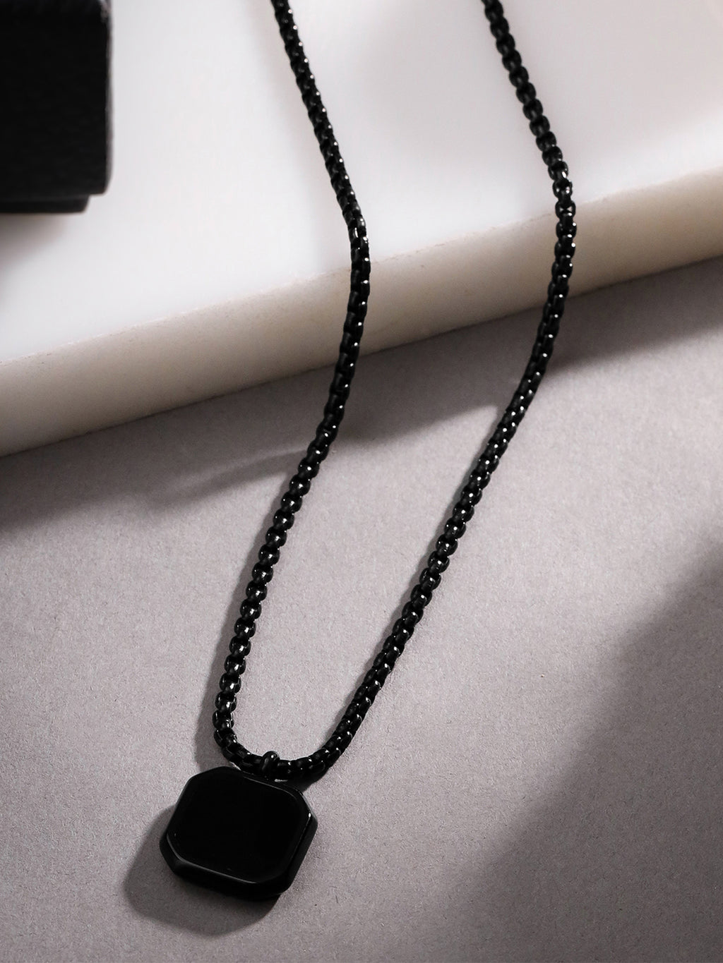 Square Pendant Chain