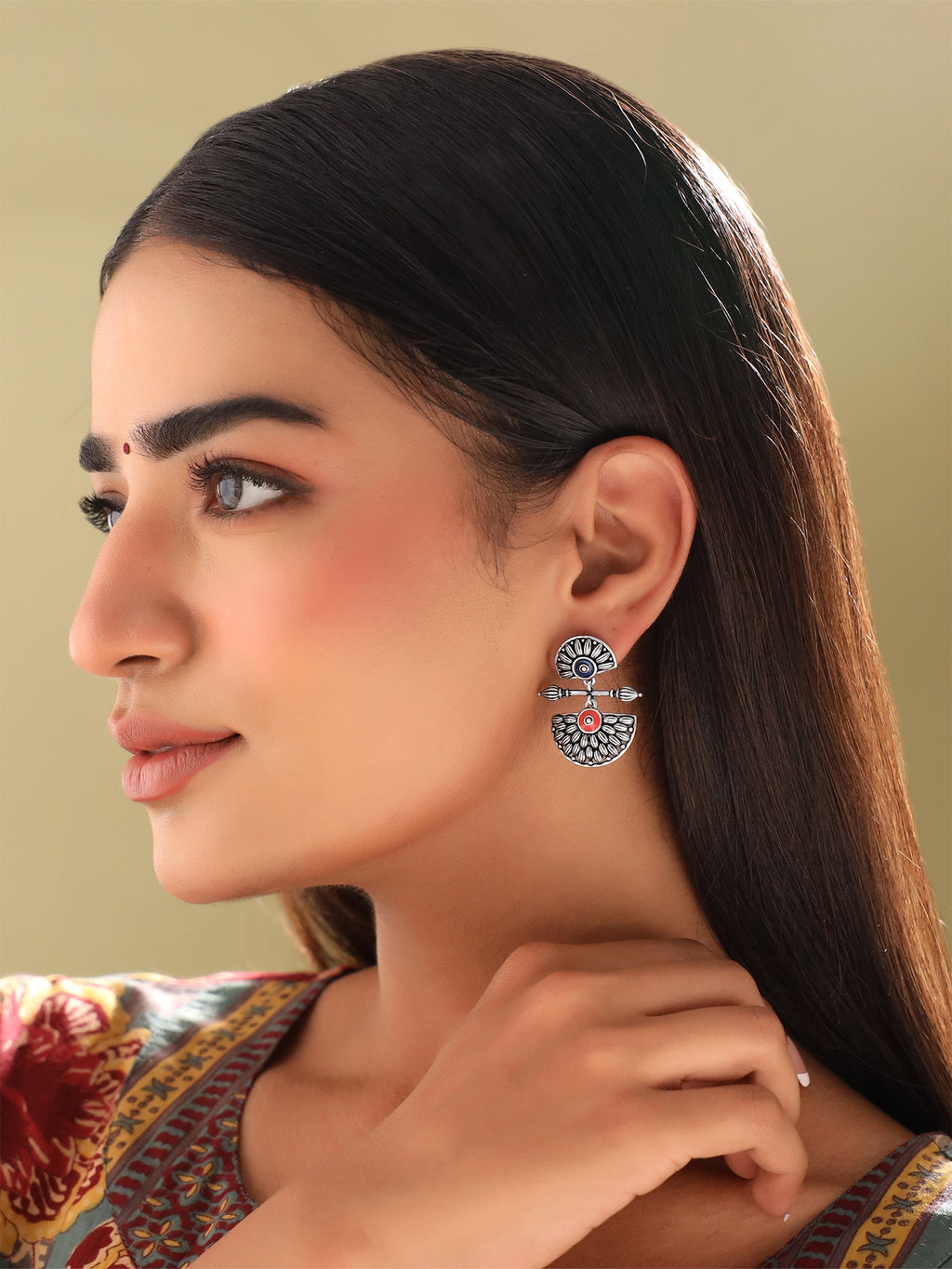 Ethnic Stud Jhumka Pearl Oxidised Earrings