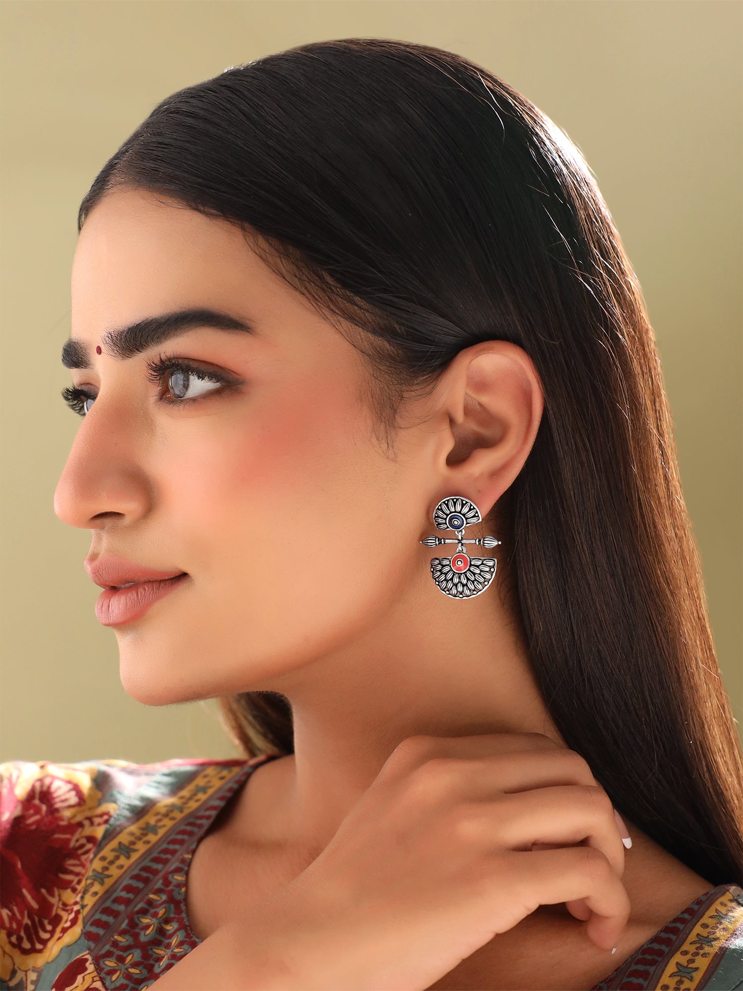 Ethnic Stud Jhumka Pearl Oxidised Earrings