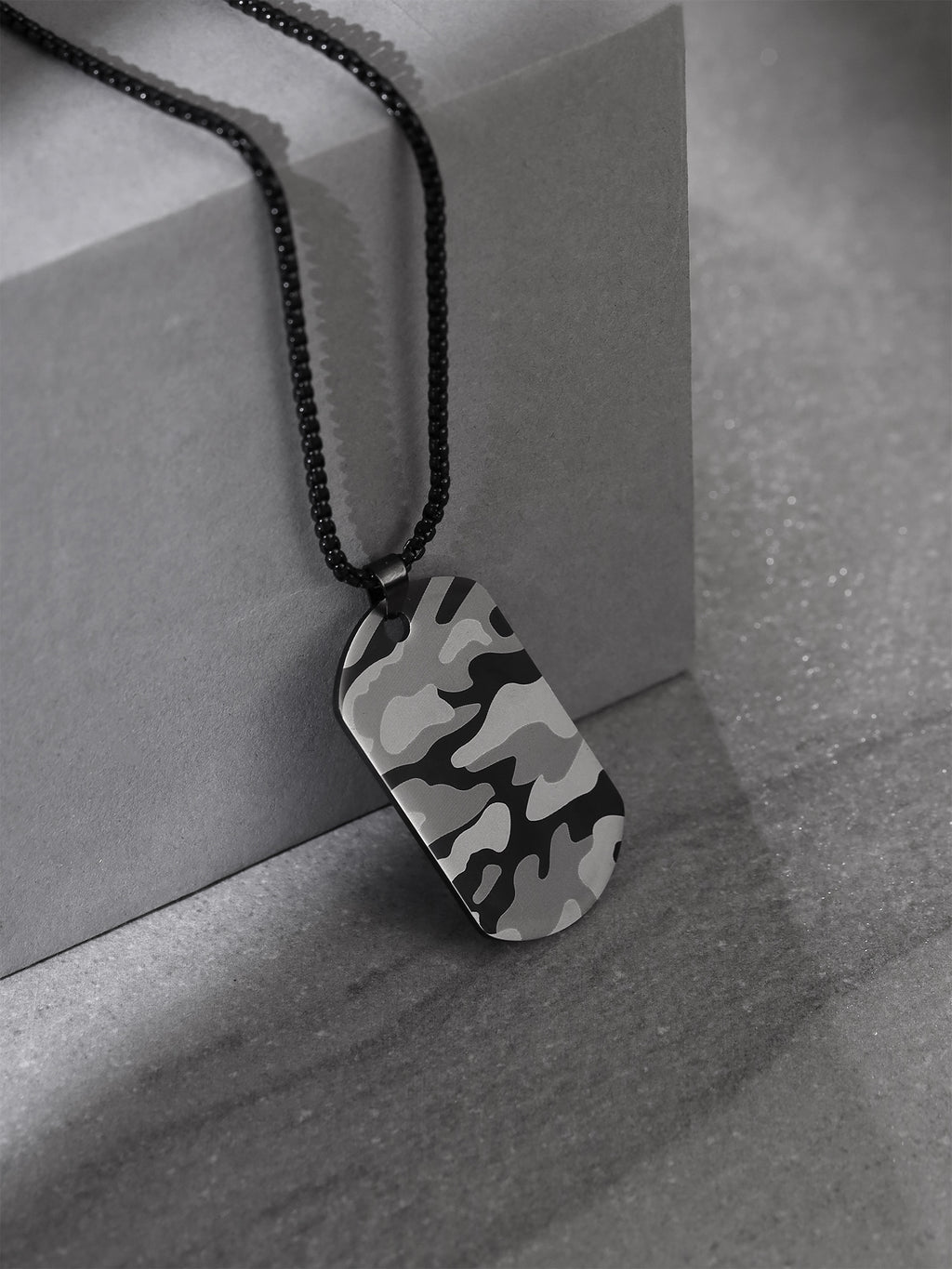 Dogtag Pendant Chain