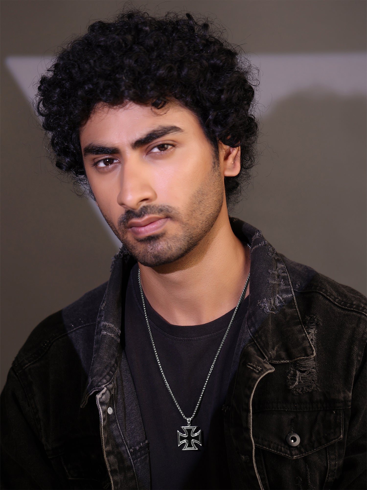 Square Cross Pendant Chain