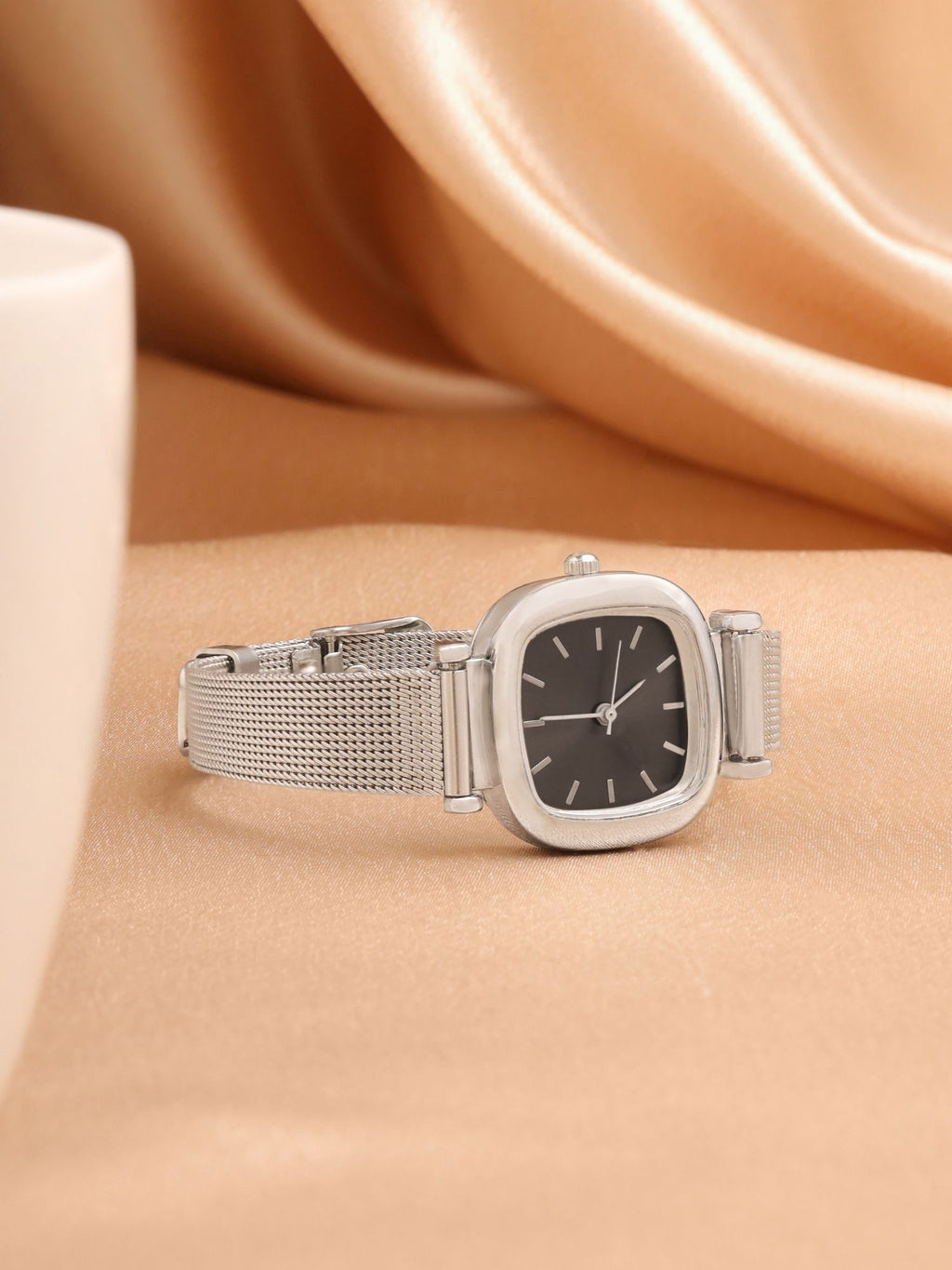 Lustre Black Analog Stainless Steel Wrist Watch