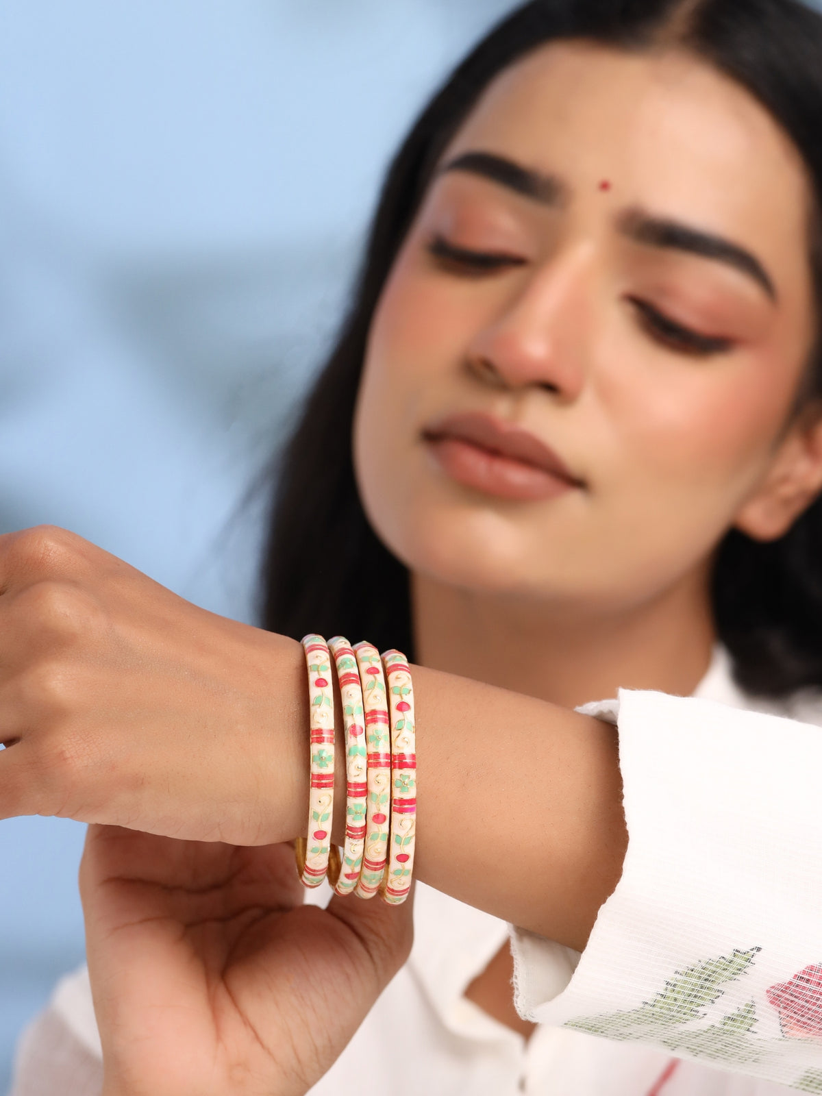 Meenakari Bangle Set White