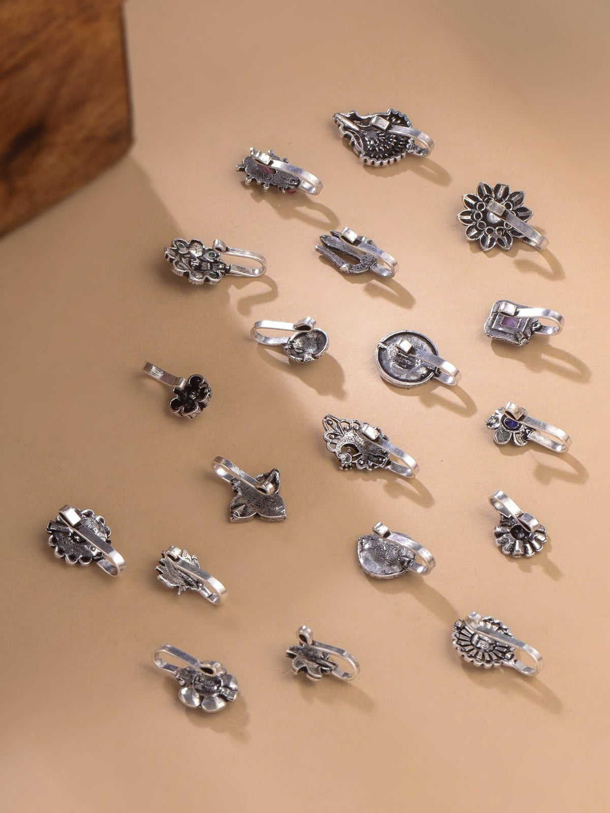 Non Piercing Oxidised Nosepins